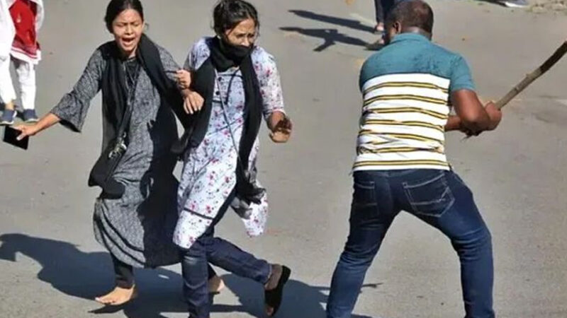 নারী বিক্ষোভকারীদের নির্যাতন করেছে নিরাপত্তা বাহিনী ও আ. লীগ