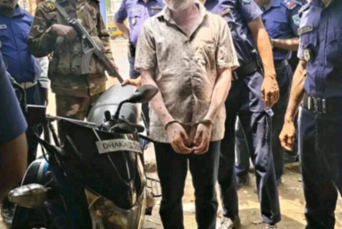 চিলমারীতে মাদক কারবারি কাজে সাংবাদিকের গাড়ি ব্যবহার আটক- ১