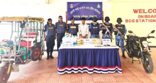 টেকনাফে  ১ লক্ষ ২০ হাজার পিস ইয়াবা ও ৫০ লিটার দেশীয় মদসহ  আটক-২