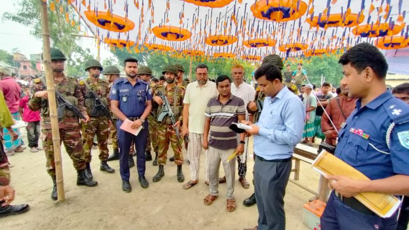 কুড়িগ্রামে কুরবানির হাটে অনিয়ম: ইজারাদারকে ৫০ হাজার টাকা জরিমানা