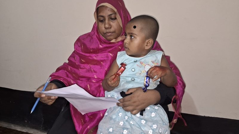 যৌতুকের জন্য স্ত্রী ও সন্তানকে অস্বীকার সংবাদ সম্মেলনে স্ত্রীর অভিযোগ 