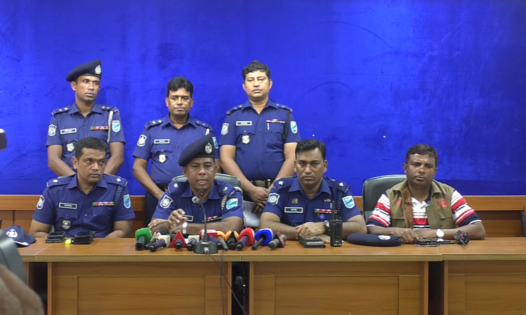 কেরানীগঞ্জে ডাকাতির ঘটনায় মূলহোতাসহ গ্রেপ্তার ৫