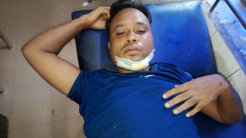 ছাত্রীকে অপহরণের চেষ্ঠায় শিক্ষককে গণ পিটুনী জনতার