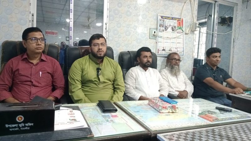 আশাশুনি প্রেস ক্লাবে বিদায়ী এসি ল্যান্ডের মতবিনিময় সভা