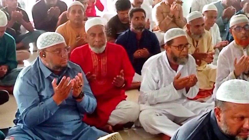 পাঁচবিবিতে মরহুম পিতার কুলখানী করলেন যোগ্য সন্তানেরা