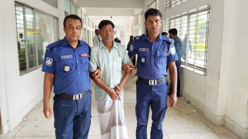 রংপুরে হিন্দুপাড়ায় হামলার ঘটনায় গ্রেফতার সেলিমের রিমান্ড শুনানী আগামীকাল
