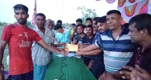 আশাশুনিতে ৪ দলীয় ফুটবল টুর্নামেন্টের ফাইনালে চাম্পাফুল দল চ্যাম্পিয়ন