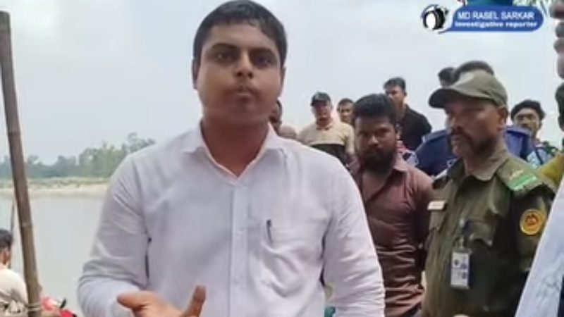 পঞ্চগড়ে সাংবাদিকদের প্রকাশ্যে ‘সন্ত্রাসী’ বললেন ম্যাজিস্ট্রেট