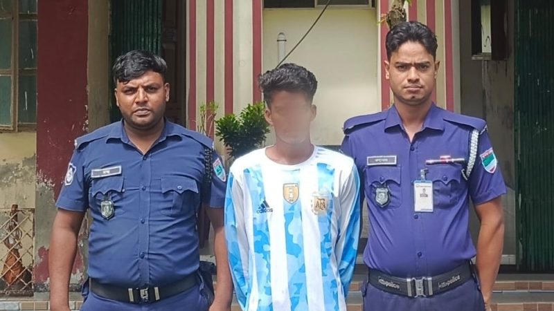 আশাশুনিতে ৪ পিস ইয়াবা ট্যাবলেটসহ যুবক আটক
