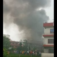 নেপালে প্রধানমন্ত্রী ও সদ্য সাবেক স্বরাষ্ট্রমন্ত্রীর বাড়িতে আগুন