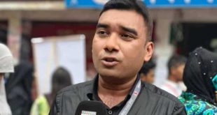 ডাকসুতে দায়িত্ব পালনকালে সাংবাদিকের মৃত্যু